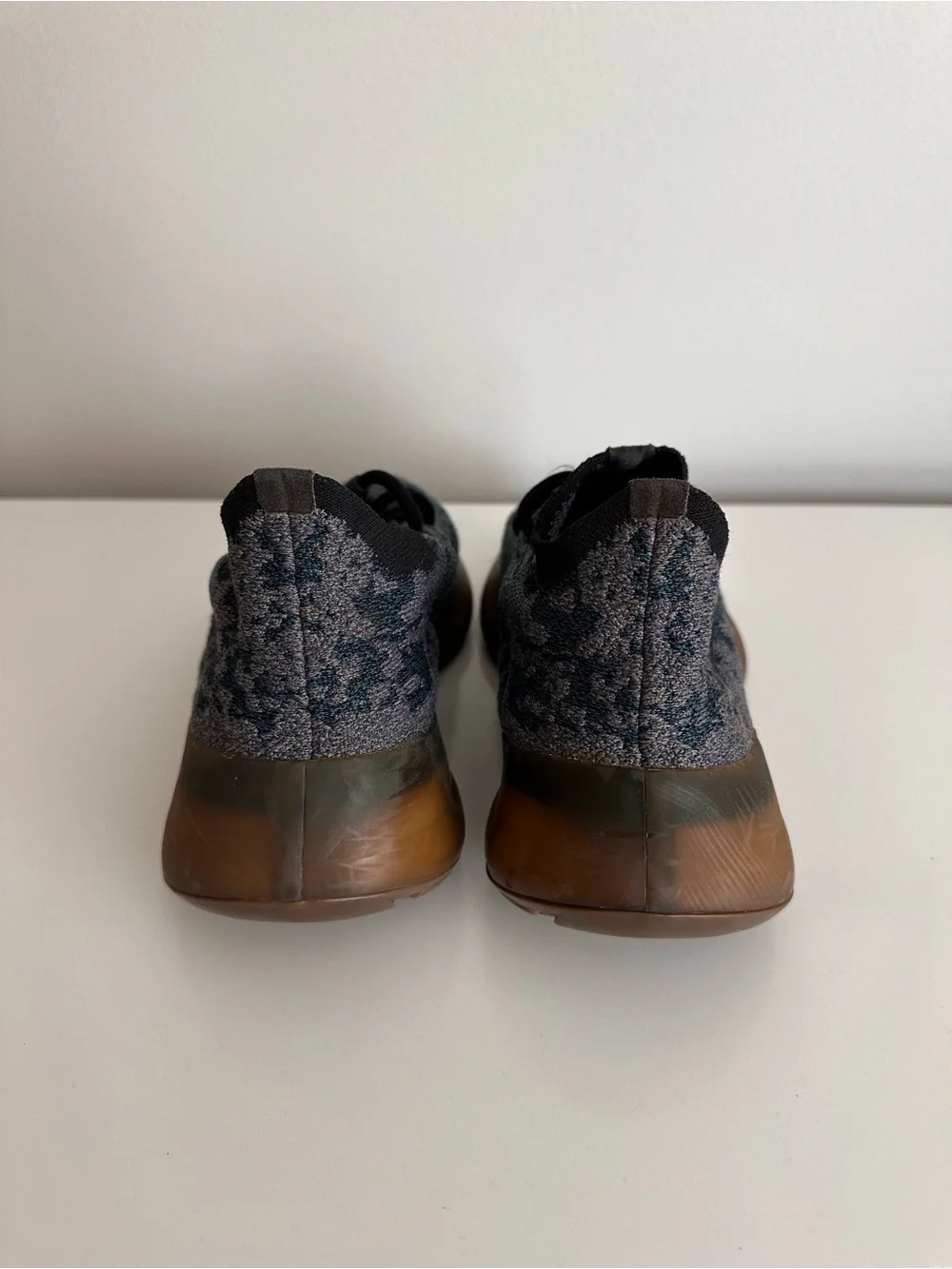 Adidas Yeezy Boost 380 Covellite Men’s 7.5 Blue Gray Sneakers Missing Insoles